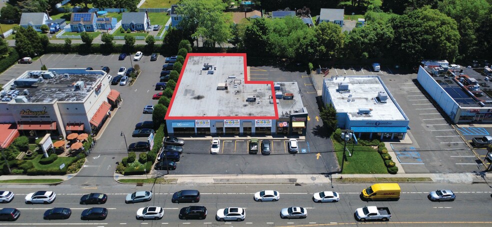 516 Walt Whitman Rd, Melville, NY à louer - Photo du bâtiment - Image 2 de 4