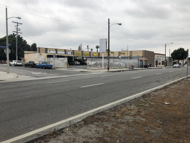 10837 S Vermont Ave, Los Angeles, CA for lease - Building Photo - Image 1 of 25