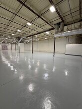 10823 Sanden Dr, Dallas, TX for lease Interior Photo- Image 1 of 4