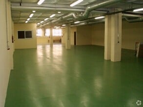 Calle Vía de los Poblados, 17, Madrid, Madrid for lease Building Photo- Image 1 of 10