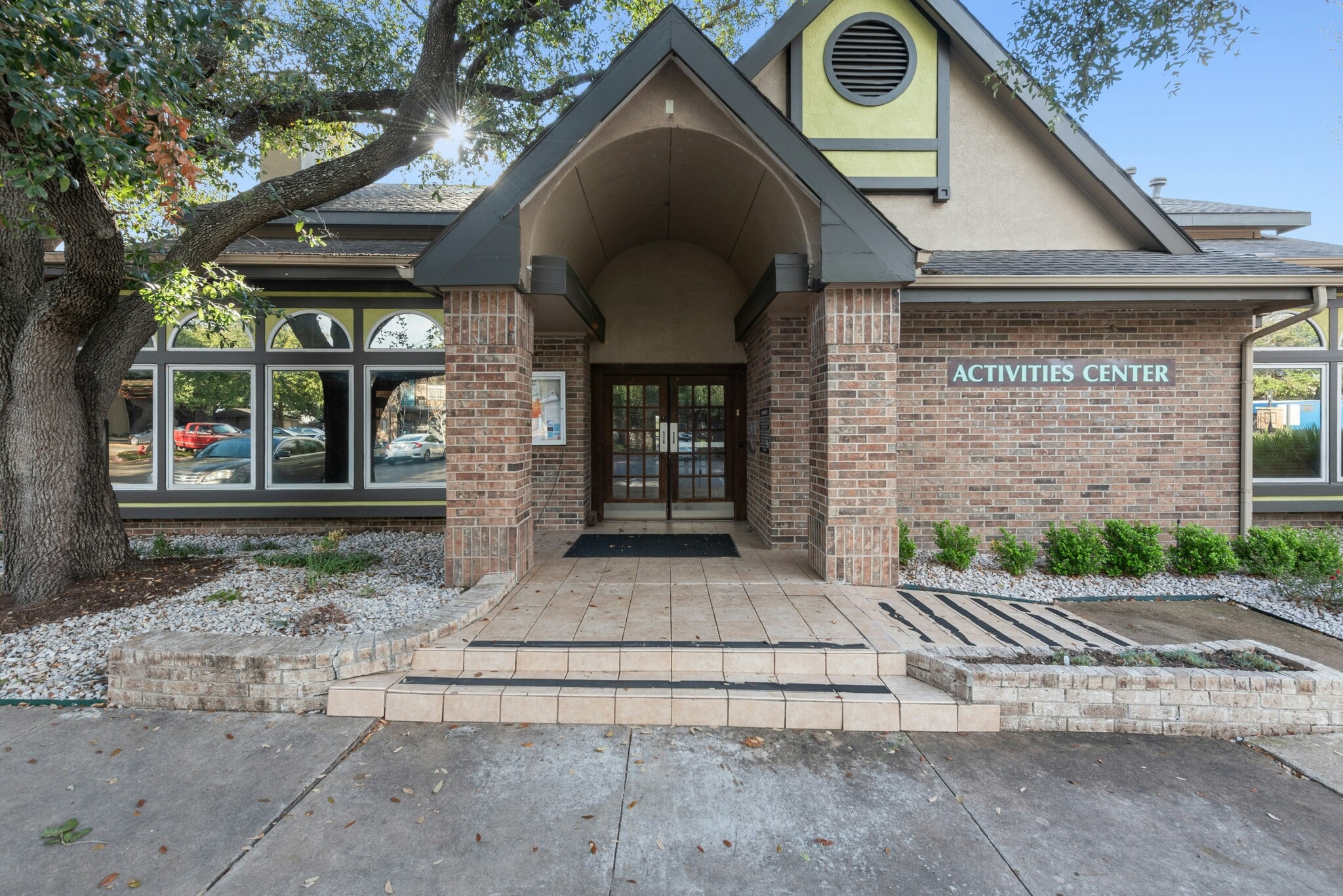 7685 Northcross Dr, Austin, TX à louer Photo du bâtiment- Image 1 de 28