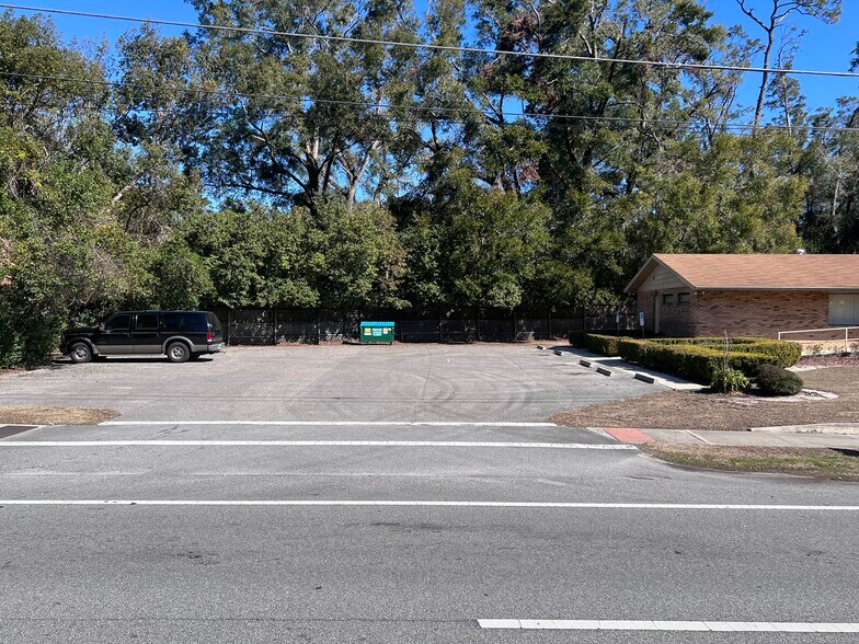 420 NE Santa Fe Blvd, High Springs, FL à vendre - Photo du bâtiment - Image 2 de 15