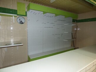 Plus de détails pour Commerce de détail à vendre