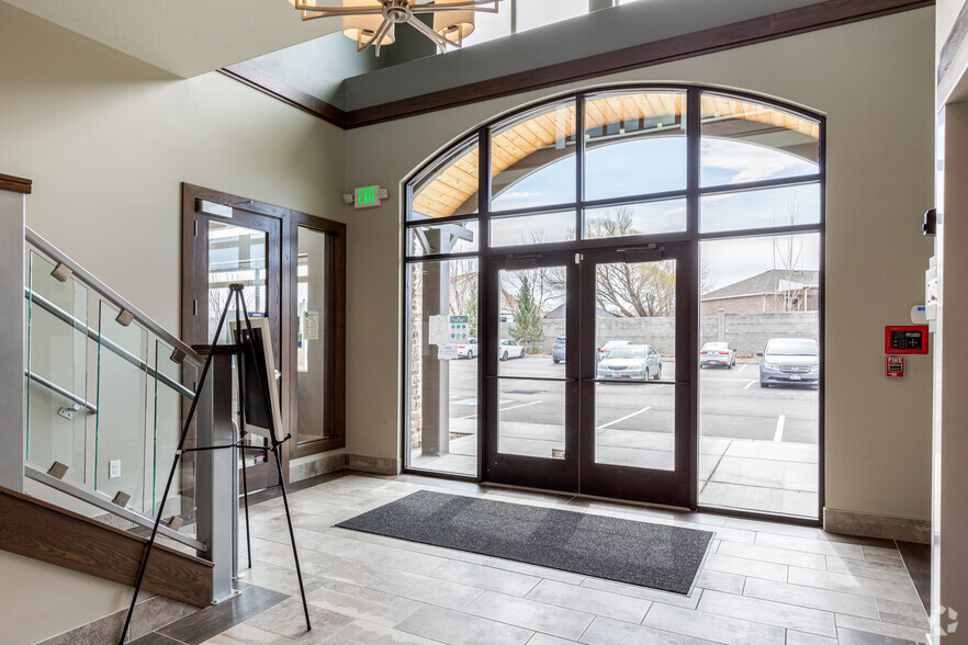 3583 W 9800 S, South Jordan, UT à vendre - Photo du bâtiment - Image 3 de 22