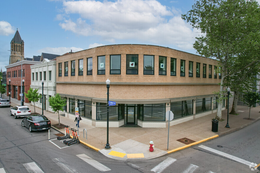 200 N Highland Ave, Pittsburgh, PA à louer - Photo du bâtiment - Image 2 de 24