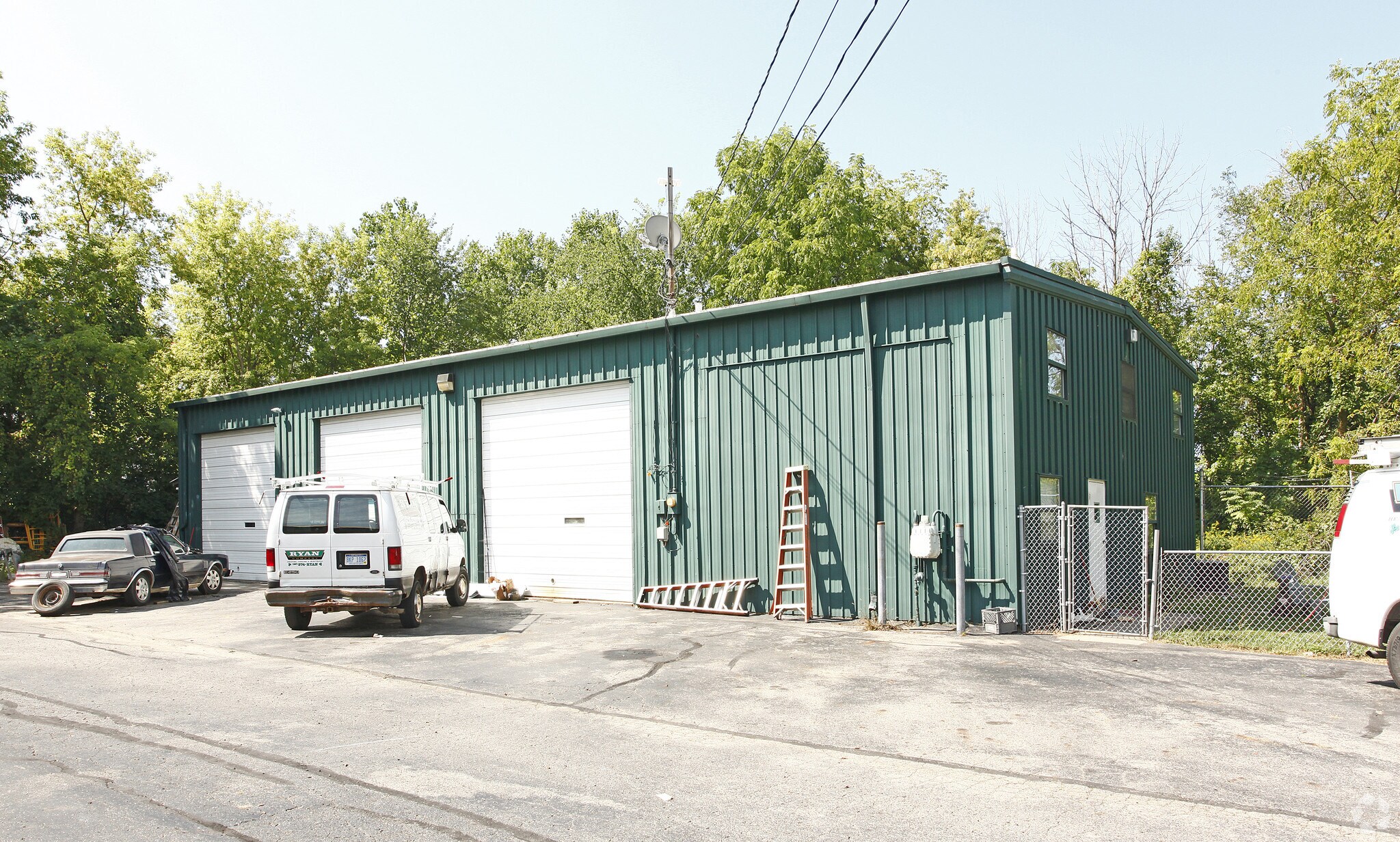 207 Bell St, Lansing, MI for lease Primary Photo- Image 1 of 27