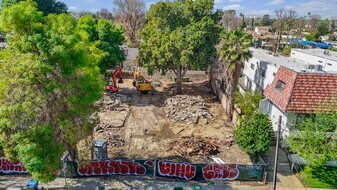 6901 Woodman Ave, Van Nuys, CA à vendre - Photo du bâtiment - Image 2 de 12