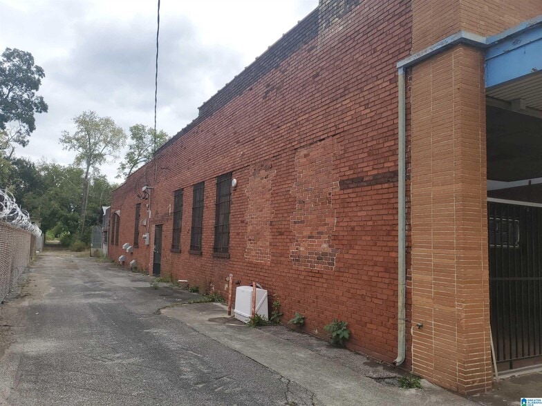 2213 Avenue E, Birmingham, AL à vendre - Photo du bâtiment - Image 3 de 3