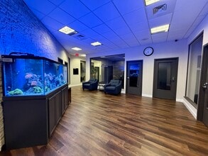 18825 W Catawba Ave, Cornelius, NC for lease Interior Photo- Image 2 of 9