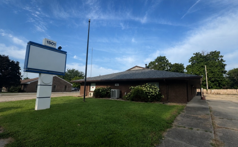 1501 N Water St, Decatur, IL for sale Interior Photo- Image 1 of 1