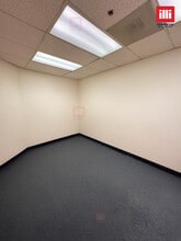 23502-23504 Lyons Ave, Newhall, CA for lease Interior Photo- Image 2 of 5