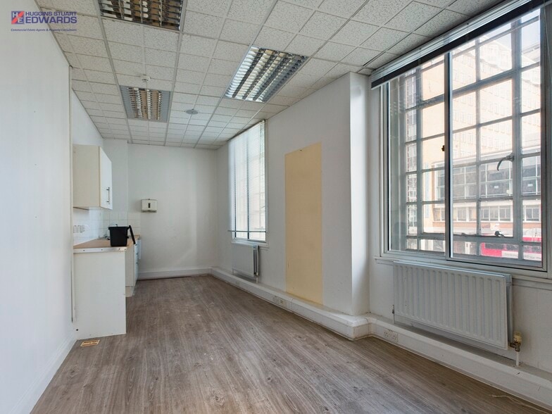41-45 George St, Croydon for lease - Interior Photo - Image 3 of 5