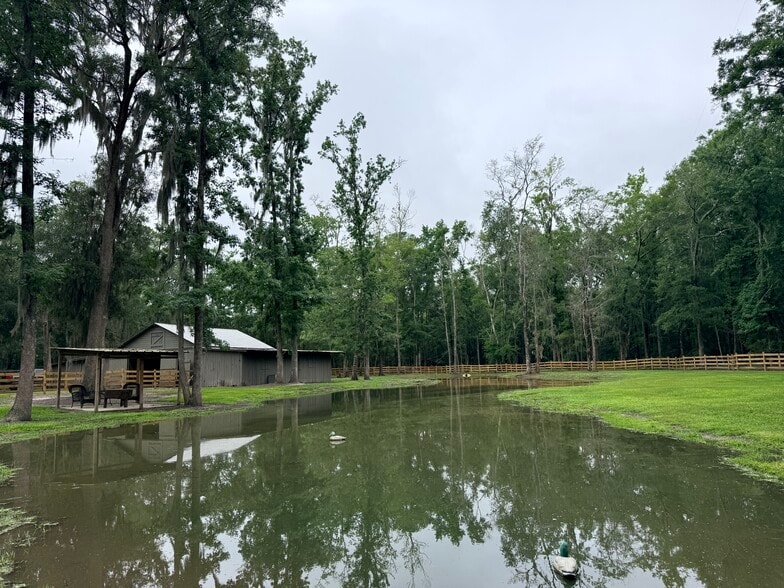 1705 Retreat Rd, Riceboro, GA à vendre - Photo du bâtiment - Image 3 de 38
