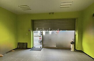 Plus de détails pour Commerce de détail à vendre