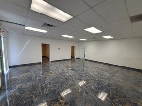 4420 Arville St, Las Vegas, NV for lease Interior Photo- Image 2 of 9