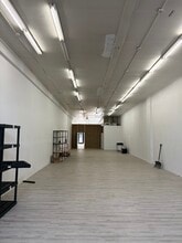 27-31 E Cass St, Joliet, IL for lease Interior Photo- Image 2 of 5