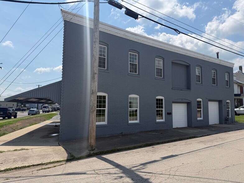 46 Jefferson St, Brookville, OH à vendre - Photo du bâtiment - Image 1 de 18