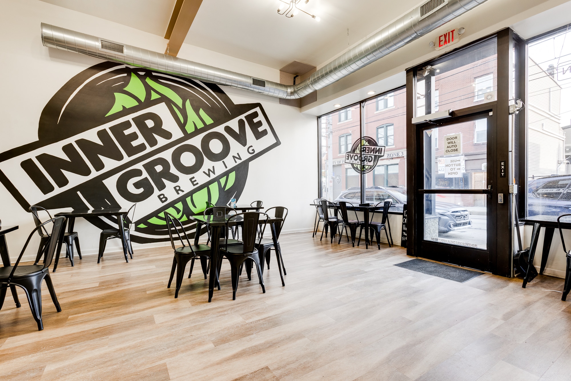 827 E Warrington Ave, Pittsburgh, PA for lease Primary Photo- Image 1 of 41