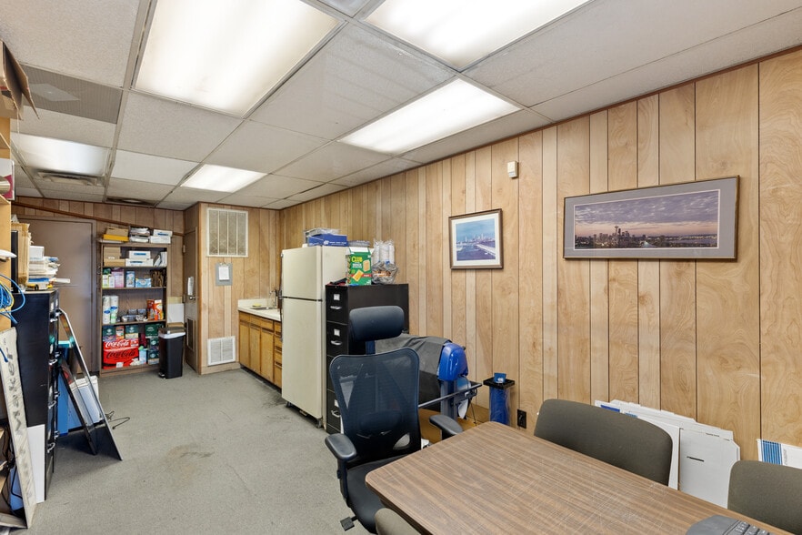 4931 Grisham Dr, Rowlett, TX for lease - Interior Photo - Image 3 of 29
