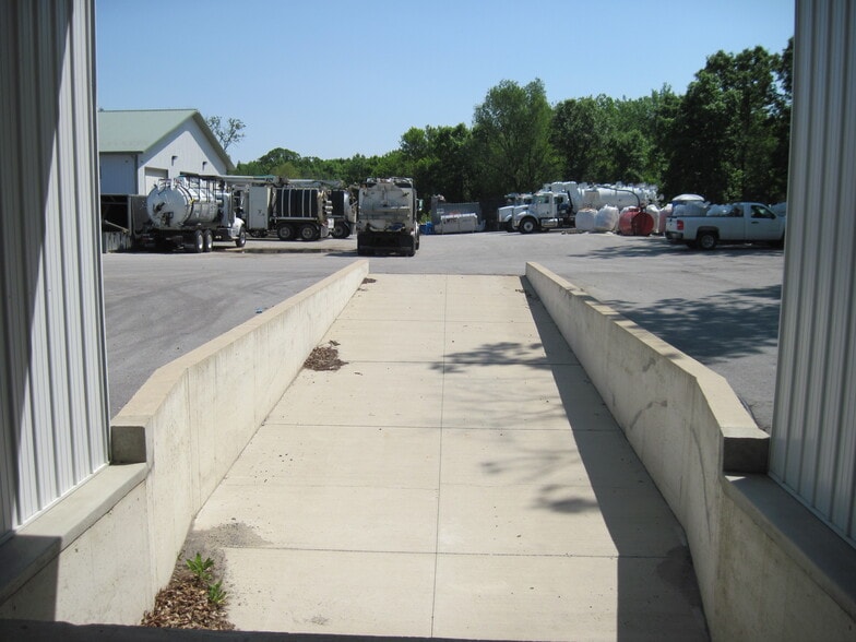 8236 Wright St, Merrillville, IN à louer - Photo du bâtiment - Image 2 de 13