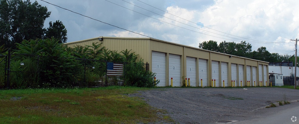 559 State Fair Blvd, Syracuse, NY for lease - Building Photo - Image 3 of 10