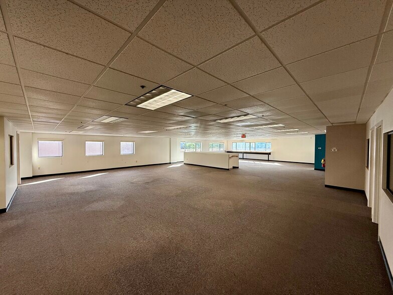 102 Cross St, San Luis Obispo, CA à louer - Photo intérieure - Image 3 de 11