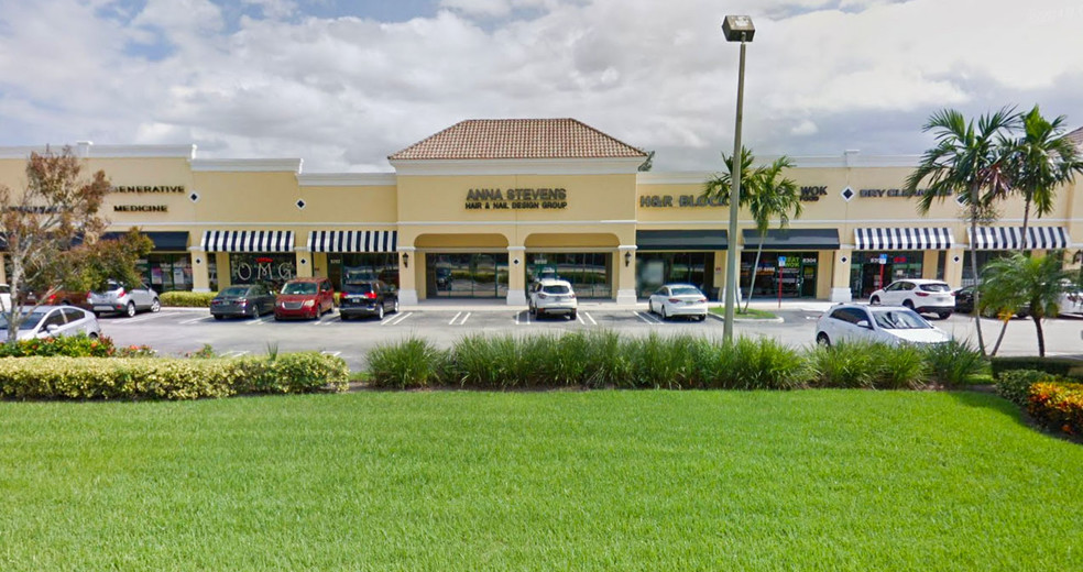 8210-8320 Jog Rd, Boynton Beach, FL for lease - Building Photo - Image 1 of 12