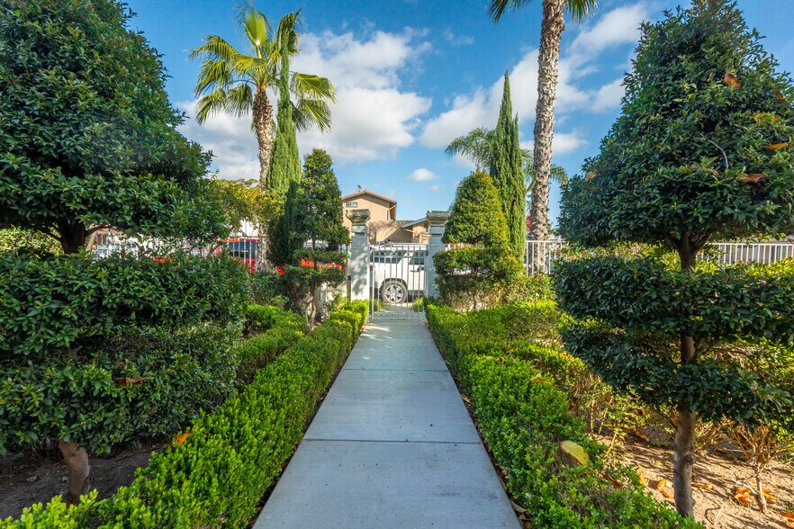 4206 44th St, San Diego, CA à vendre - Photo du bâtiment - Image 2 de 29