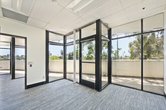 1651 16th St, Santa Monica, CA for lease Building Photo- Image 2 of 6