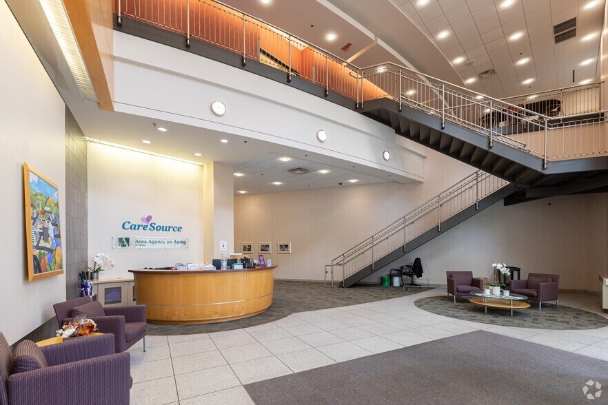 40 W 2nd St, Dayton, OH à louer - Photo intérieure - Image 3 de 20