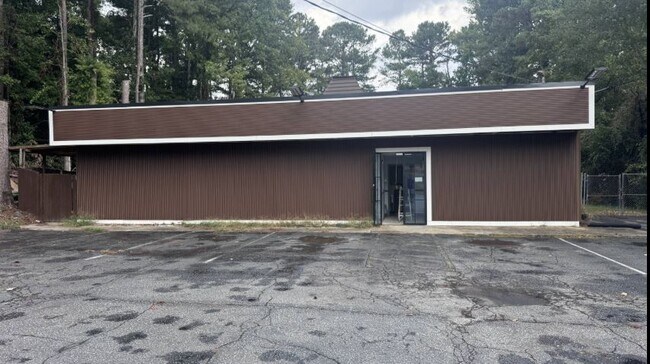 Plus de détails pour 3792 Memorial College Ave, Clarkston, GA - Commerce de détail à vendre