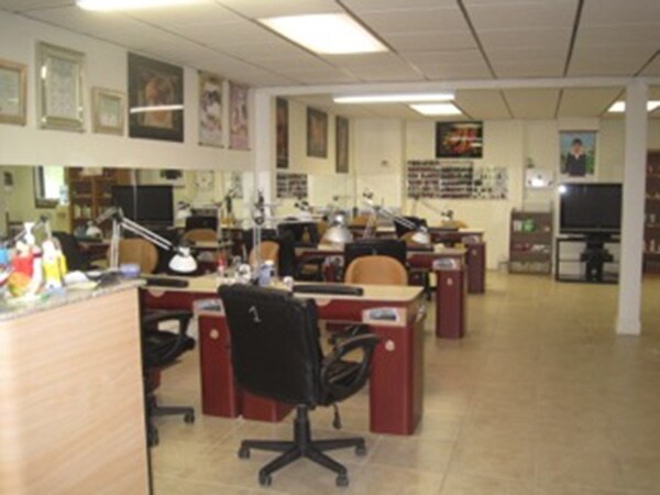 329-337 Swanton Rd, Saint Albans, VT à louer - Photo intérieure - Image 2 de 21