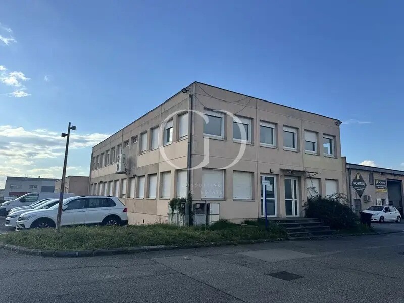6 Avenue Docteur Schweitzer, Meyzieu à vendre Photo du bâtiment- Image 1 de 16