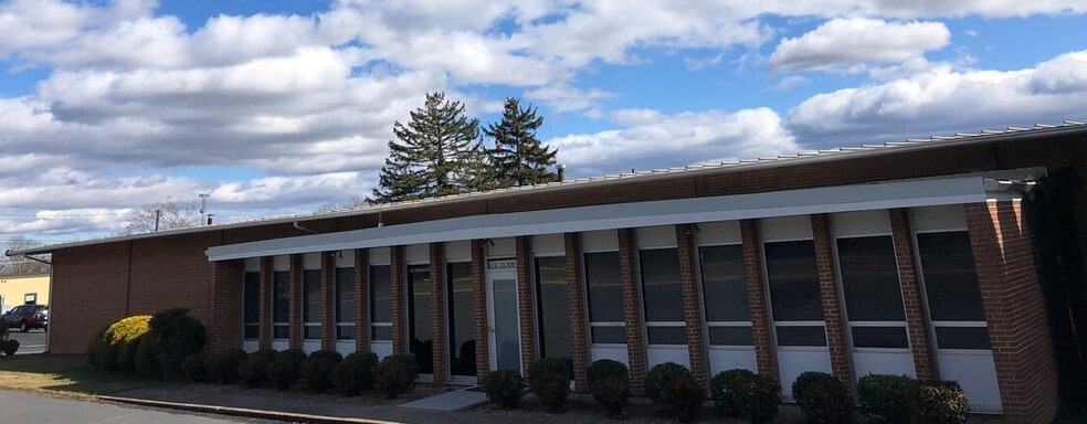 47 Lee Highway, Verona, VA for sale - Primary Photo - Image 1 of 3