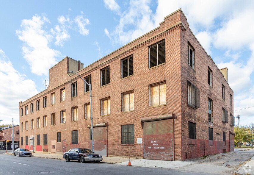 1020 W Pratt St, Baltimore, MD à vendre - Photo du bâtiment - Image 3 de 4