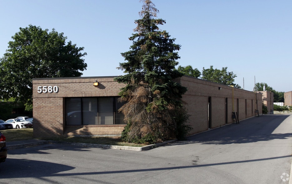 5580 Kennedy Rd, Mississauga, ON for lease - Building Photo - Image 2 of 2