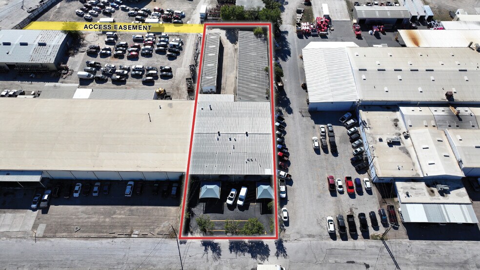 5938 Eden Dr, Haltom City, TX for lease - Building Photo - Image 1 of 12
