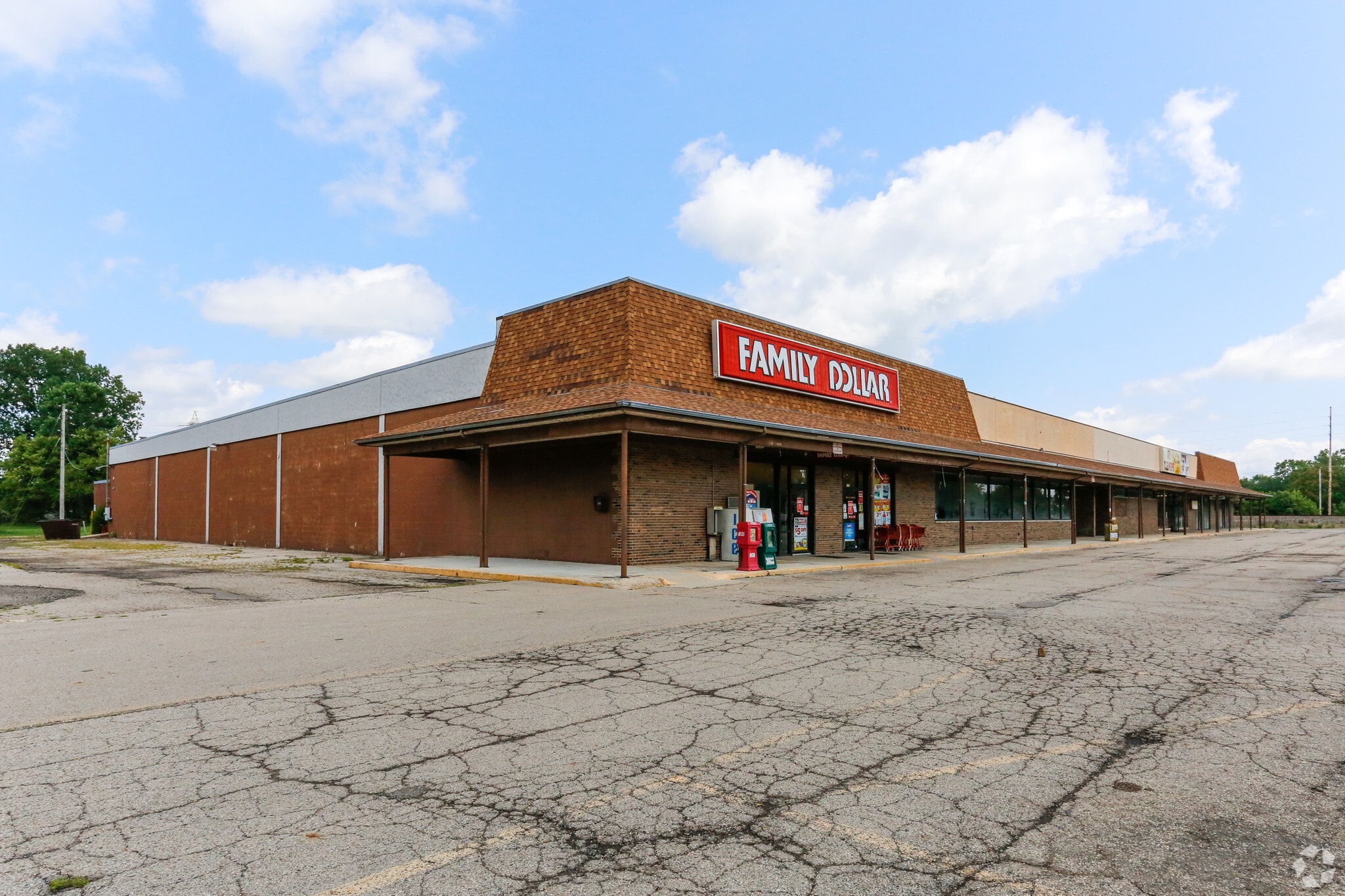 167-179 W High St, London, OH for lease Primary Photo- Image 1 of 2