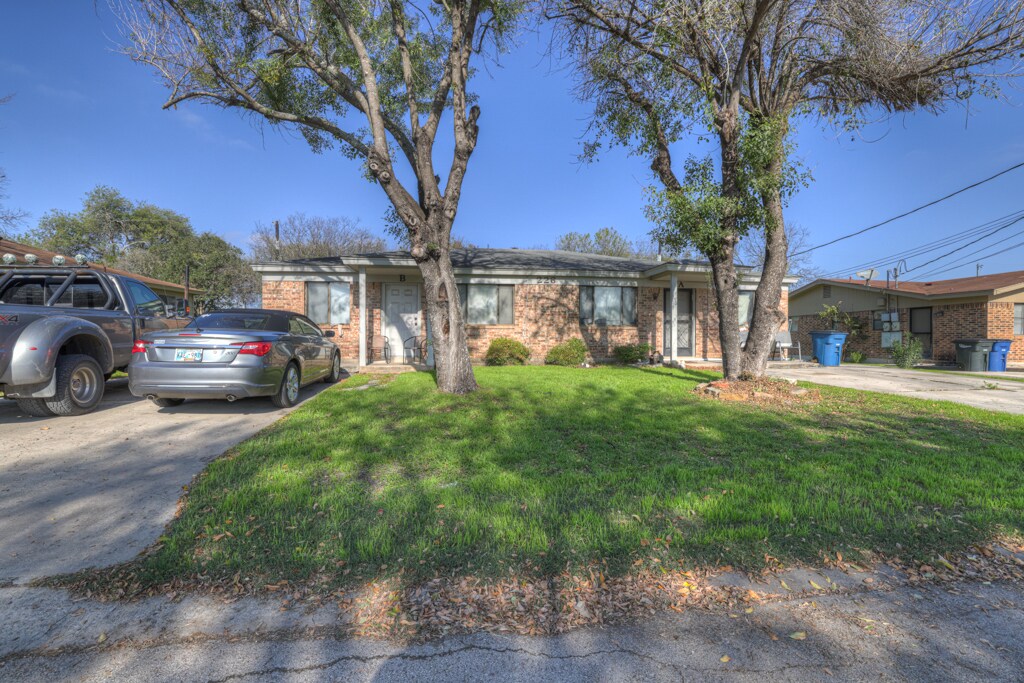 226 Redbud Ln, New Braunfels, TX for sale Primary Photo- Image 1 of 1