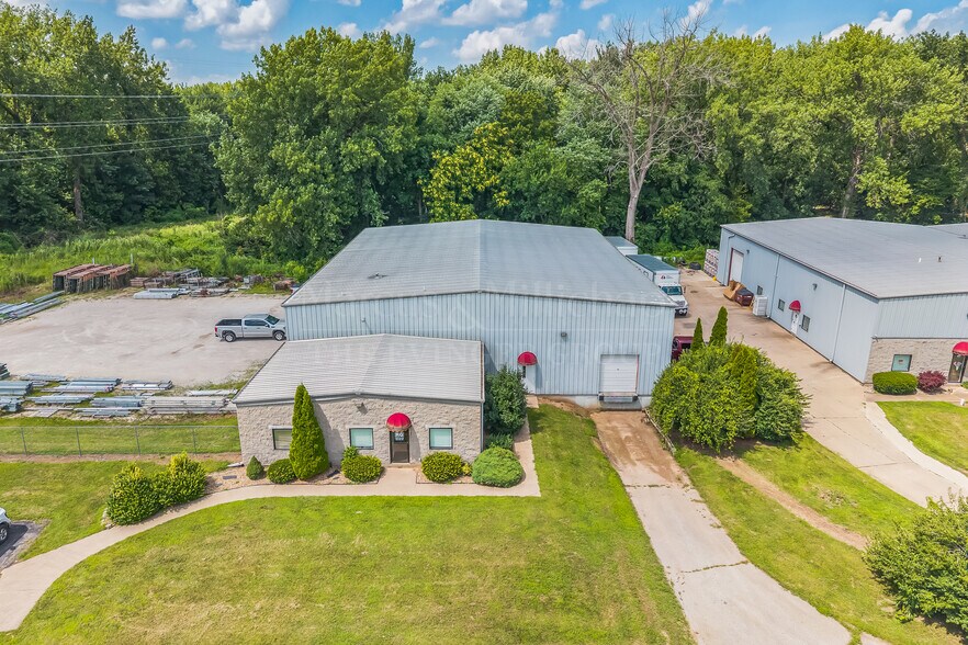 148 Thunderbird Ln, East Peoria, IL à vendre - Photo principale - Image 1 de 1