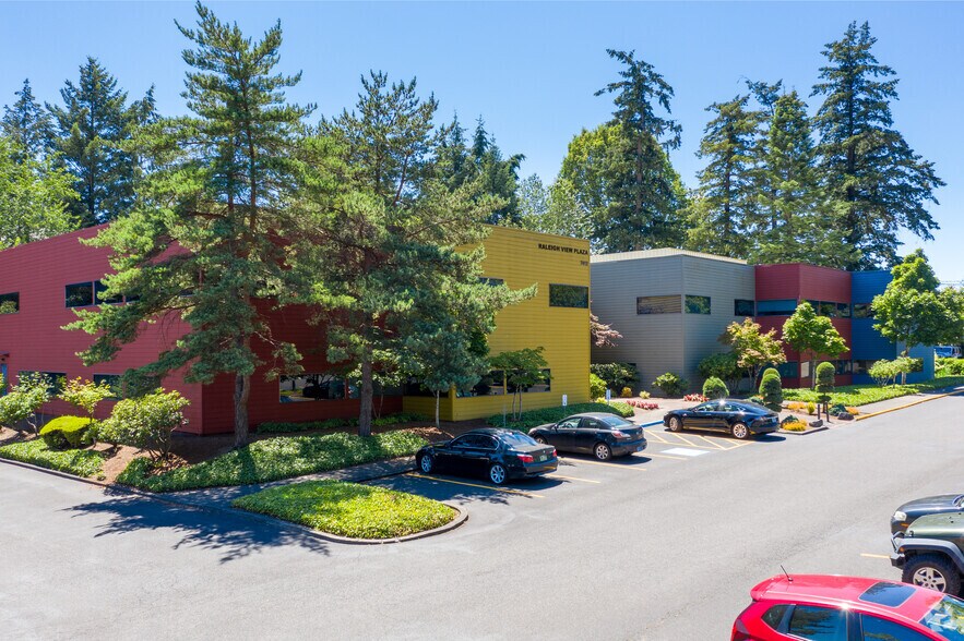 7412 SW Beaverton Hillsdale Hwy, Portland, OR à louer - Photo du bâtiment - Image 3 de 5