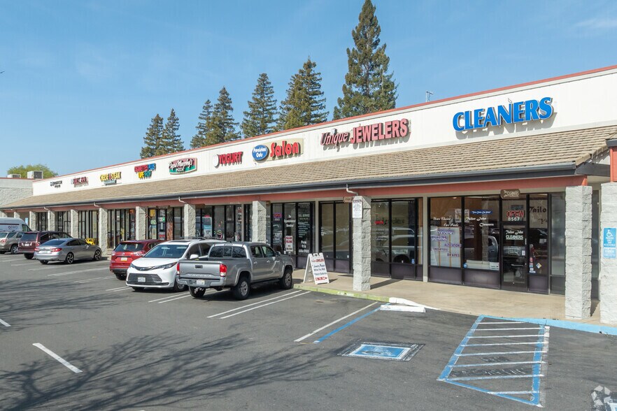 8547-8567 Elk Grove Blvd, Elk Grove, CA for sale - Primary Photo - Image 1 of 1