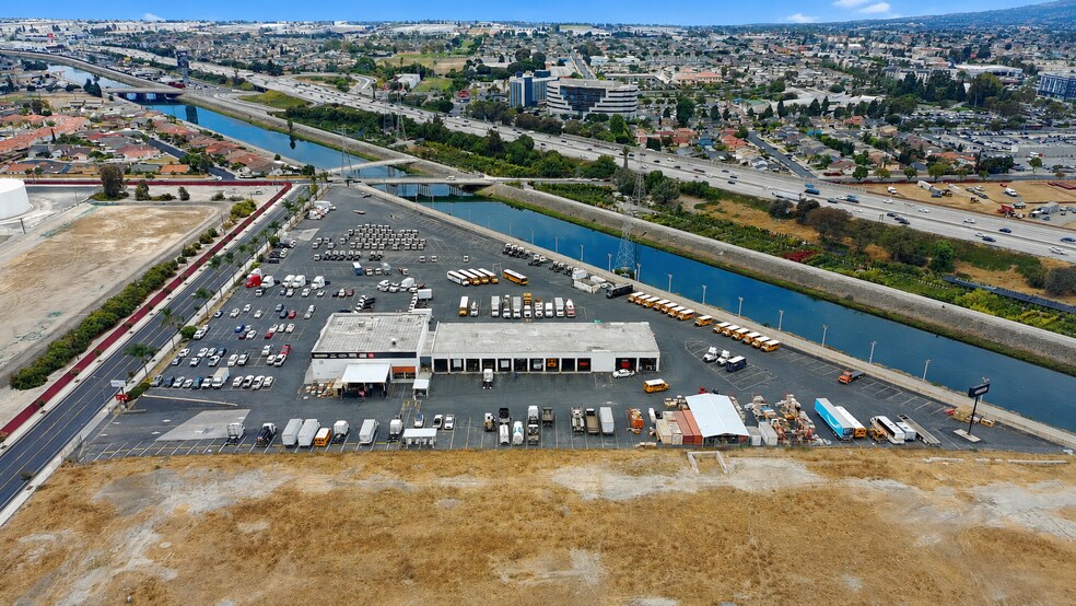 21107 Chico St, Carson, CA à louer - Photo du bâtiment - Image 3 de 14