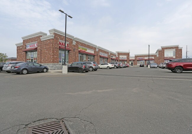 Plus de détails pour 955-965 Bovaird Dr W, Brampton, ON - Commerce de détail à vendre