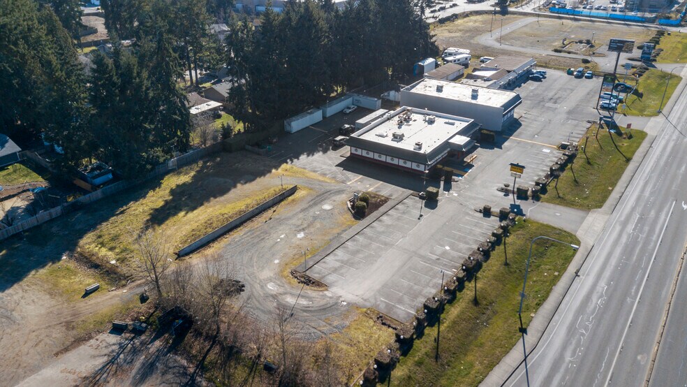 15305 Meridian E, Puyallup, WA à louer - Photo du bâtiment - Image 3 de 7