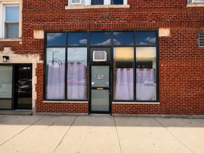 2354 N Saint Louis Ave, Chicago, IL for lease Interior Photo- Image 1 of 11
