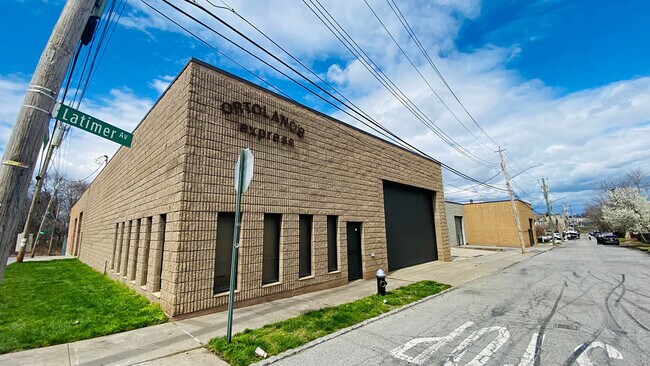 More details for 33 Baron Blvd, Staten Island, NY - Industrial for Lease