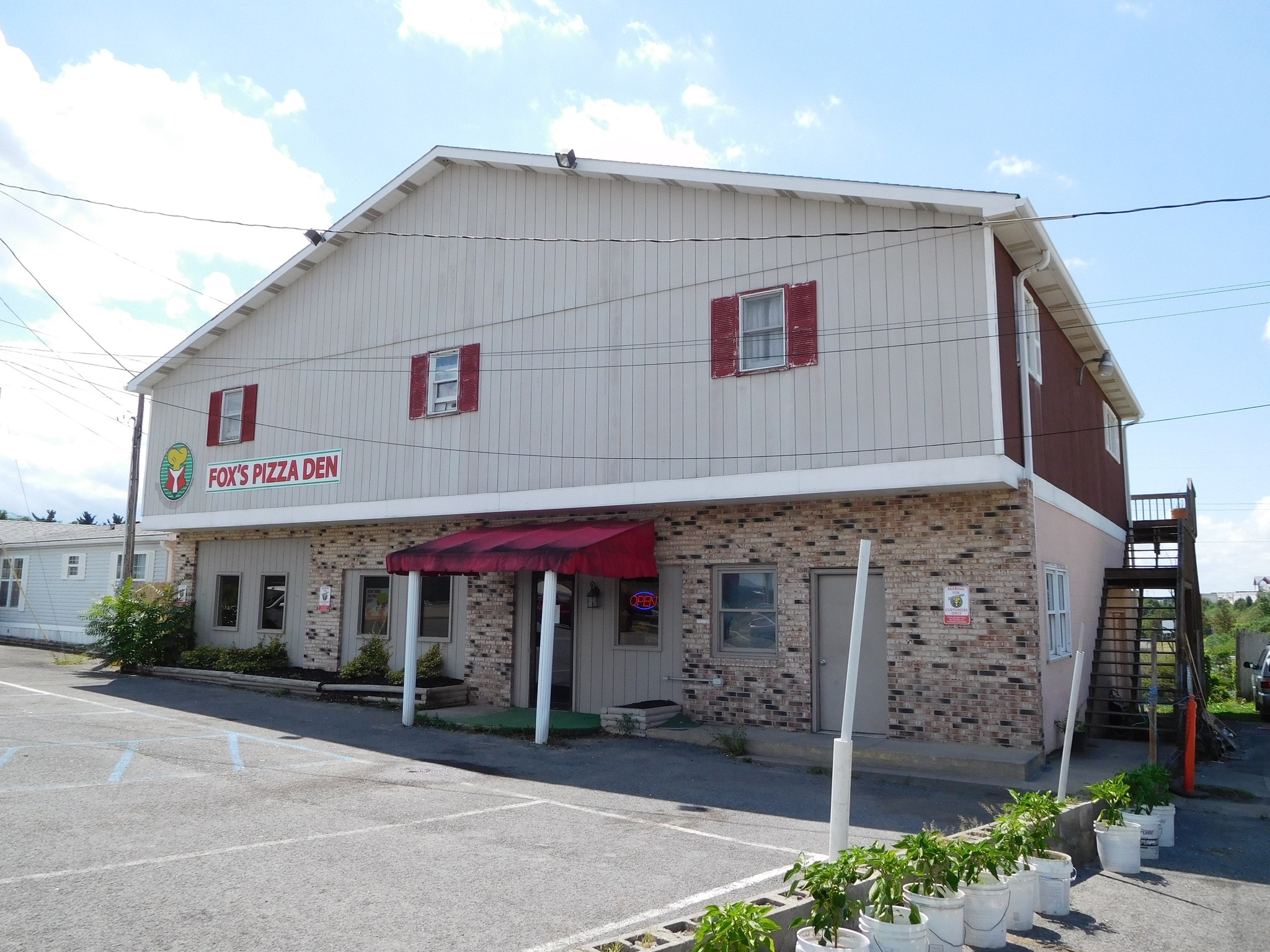637 Cheat Rd, Morgantown, WV for lease Primary Photo- Image 1 of 3