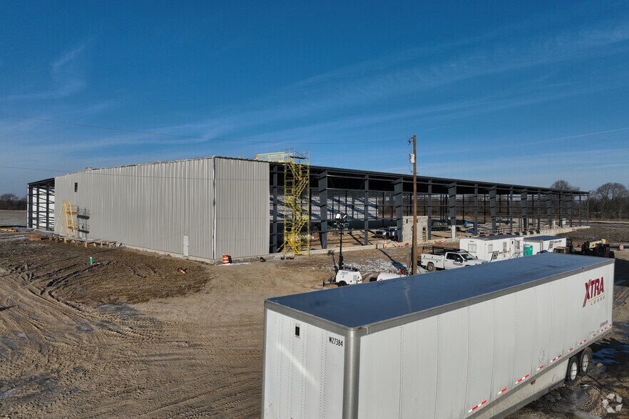 323 S Front St, Fremont, OH for lease - Building Photo - Image 3 of 5