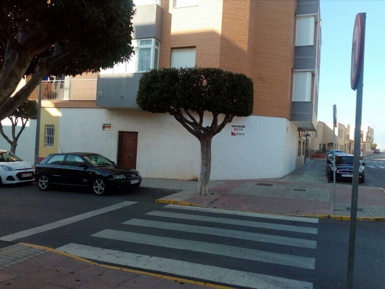 Retail in El Ejido, Almería for lease - Building Photo - Image 2 of 3